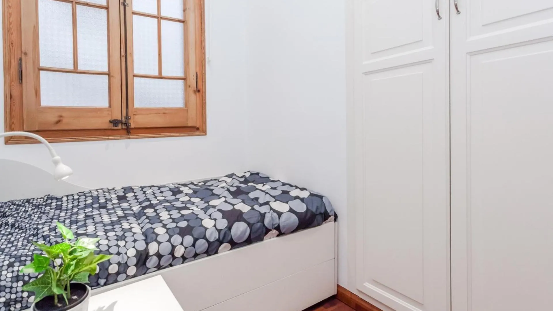 Comodo Apartamento En Sagrada Familia Barcelona 0*,  Spain