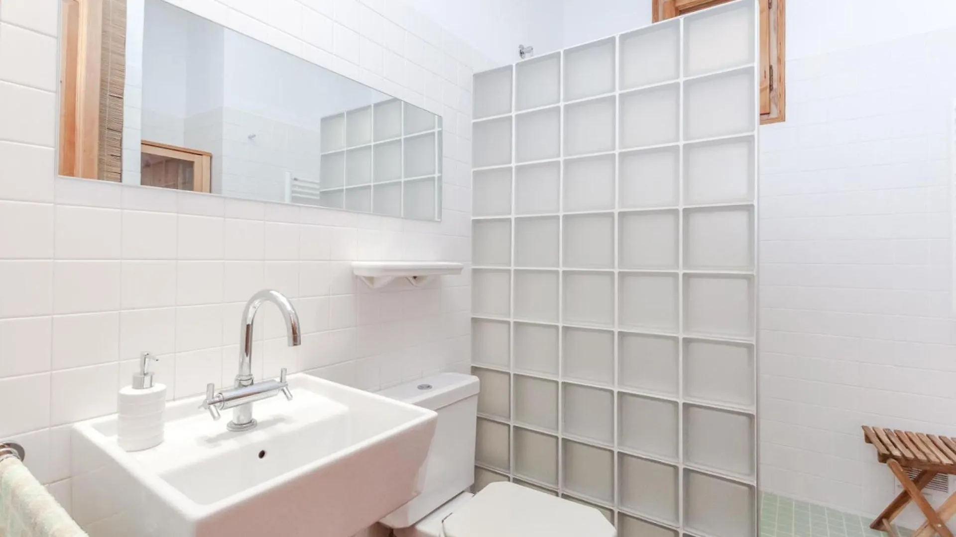 アパート Comodo Apartamento En Sagrada Familia バルセロナ
